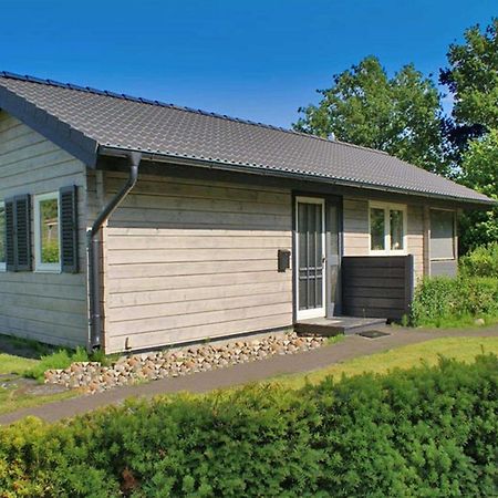 Blockhaus Mit Parkplatz Vor Der Ha Villa Damp Exterior foto